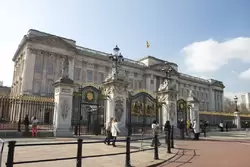 Достопримечательности Лондона: Букингемский дворец