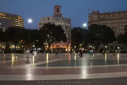 Достопримечательности Барселоны: площадь Каталонии