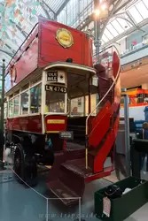 Автобус B-type B43 — 14 февраля 1920 года был осмотрен королем Джорджем V в Букингемском дворце, став первым автобусом, на который когда-либо садился монарх
