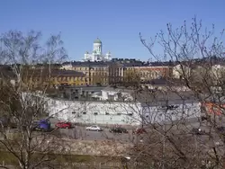 Вид на Кафедральный собор от Успенского православного собора Хельсинки
