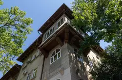 Красивый дом в Сочи по улице Горького 40