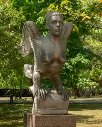 Скульптура «Птица Сирин» в Сочи