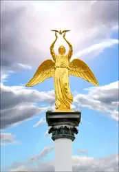 Скульптурная композиция «Добрый ангел мира» в саду Победа