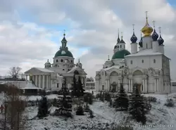 Соборы Яковлевского монастыря
