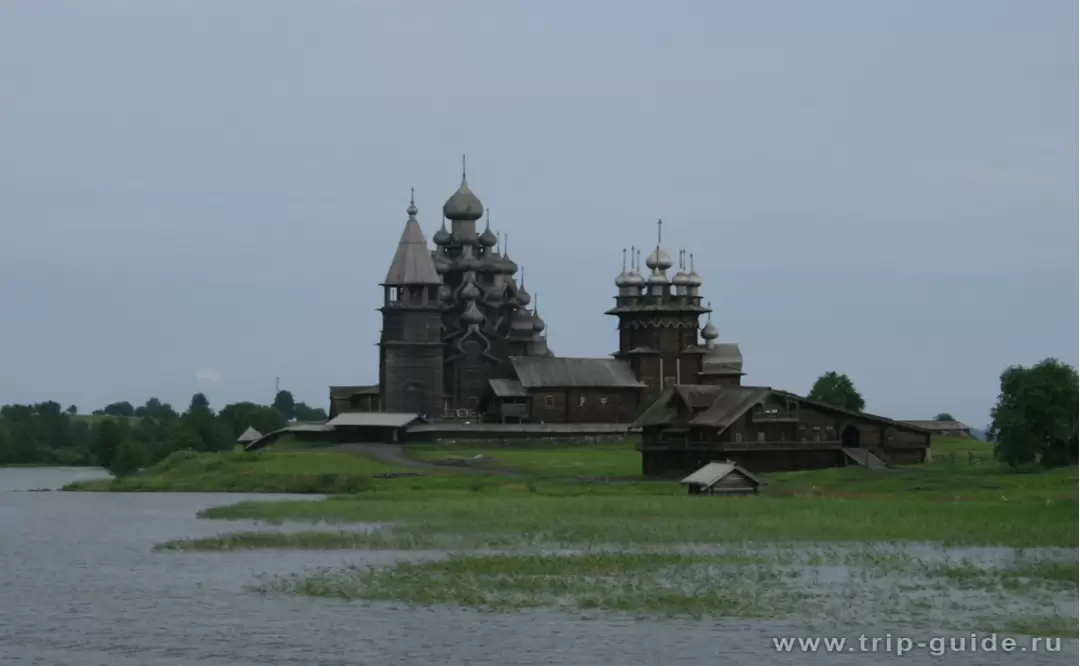 Фото острова Кижи с борта теплохода