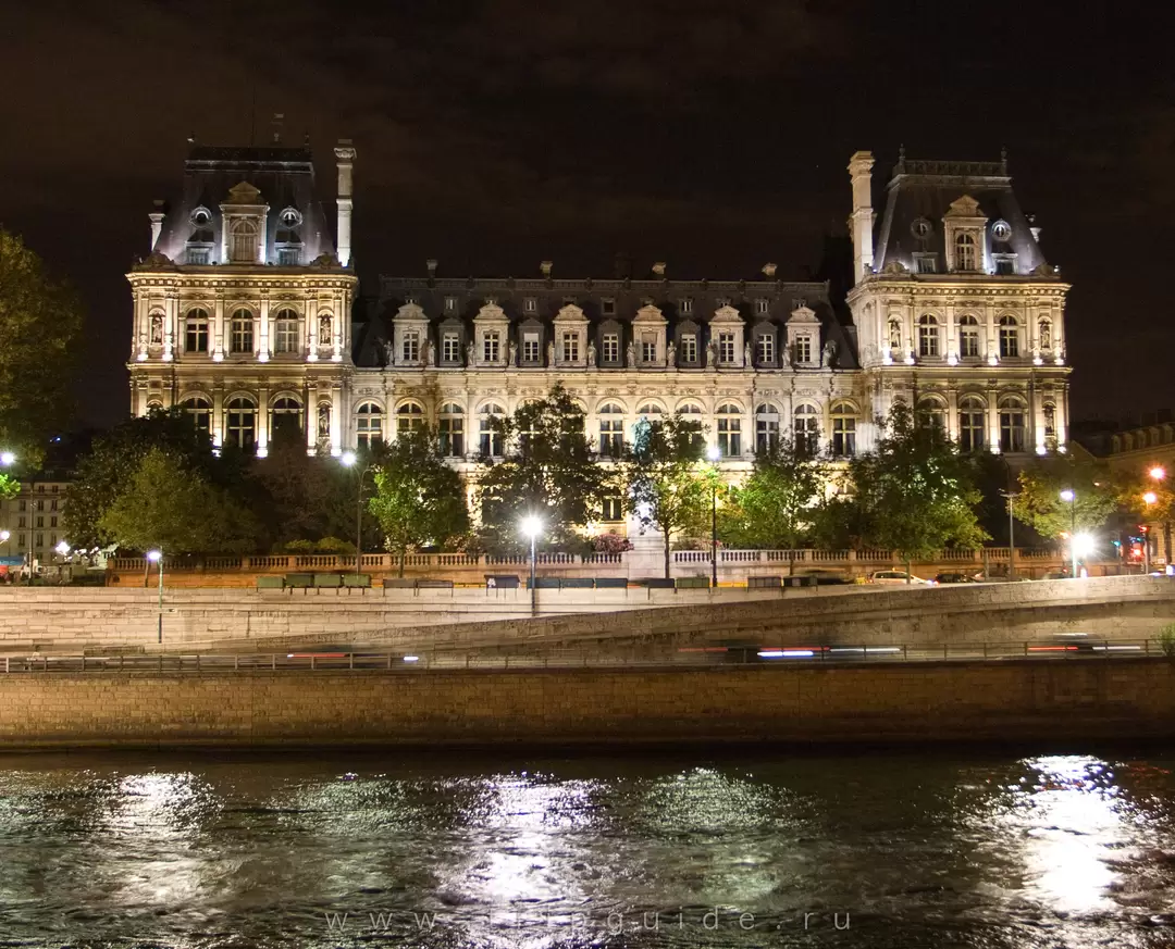 Ратуша Парижа (Hotel de Ville) Ратуша Парижа (Hotel de Ville)