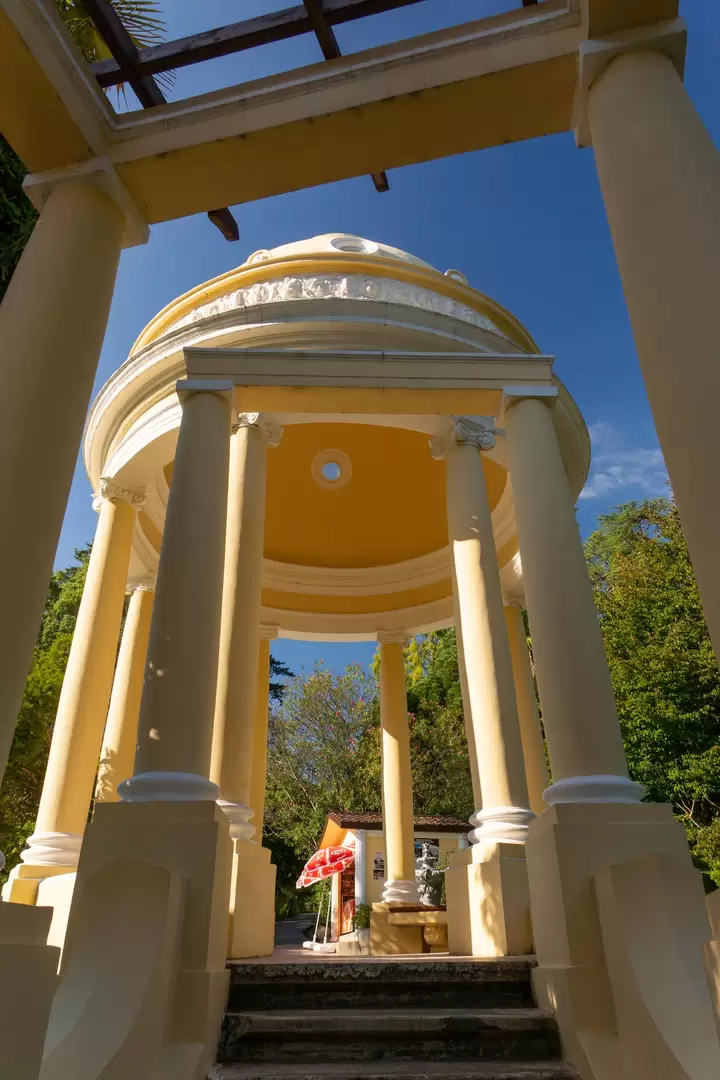Греческая беседка Греческая беседка