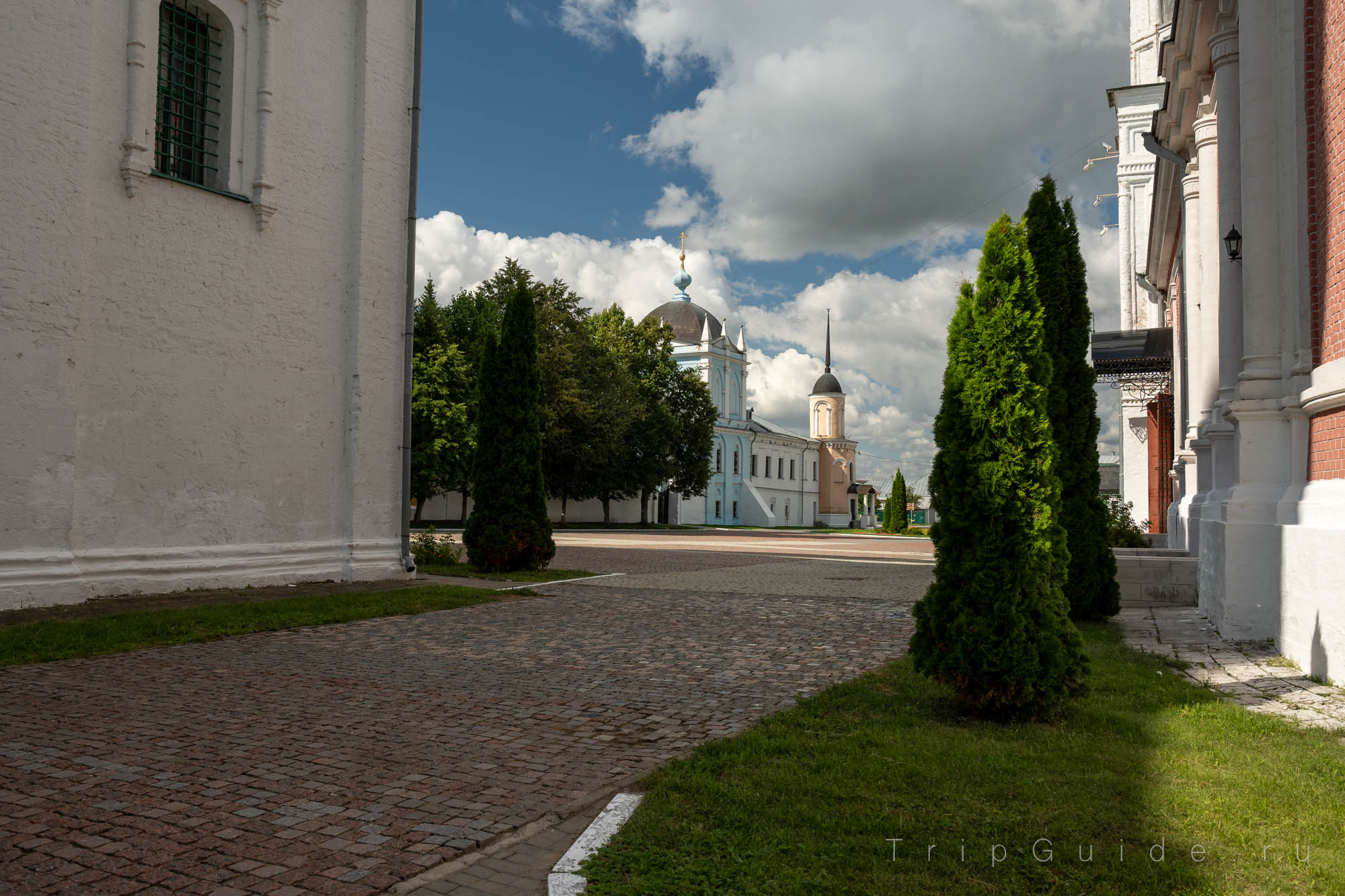 Брусчатка в Коломенском кремле