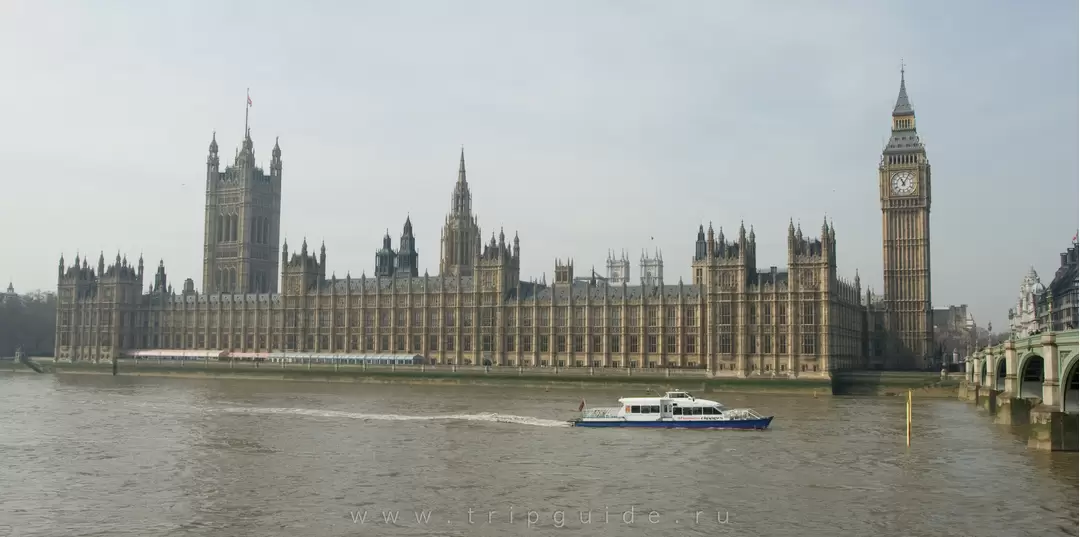 Парламент Великобритании и река Темза