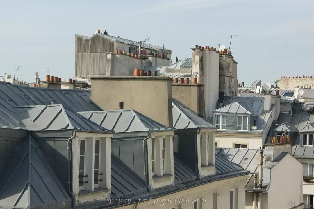 Вид из окна отеля Royal Aboukir в Париже Вид из окна отеля Royal Aboukir в Париже