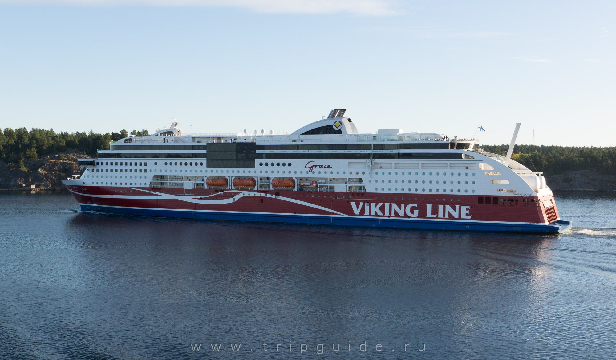 Паром «<span lang=en>Viking Grace</span>»