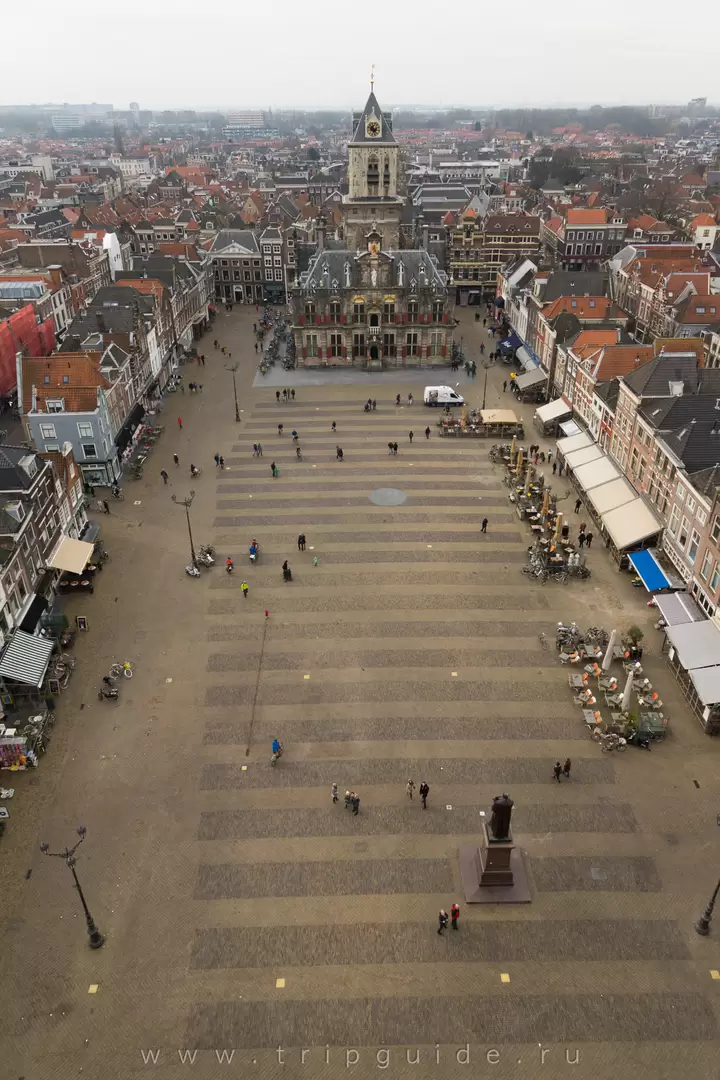Рыночная площадь / Delft Markt Рыночная площадь / Delft Markt