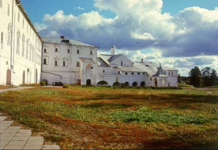 Архиерейские палаты в суздале фото