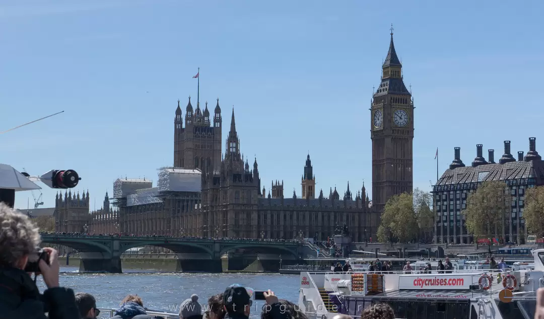 Вестминстерский дворец — здание парламента Великобритании