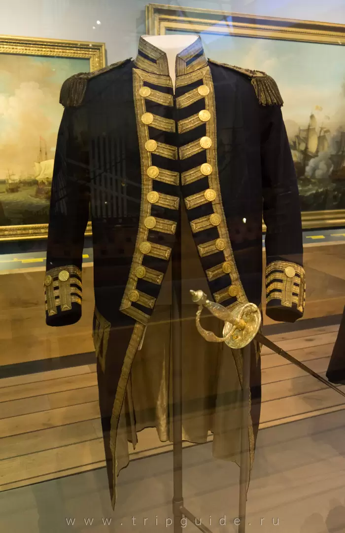 Эта униформа принадлежала адмиралу сэру Уильяму Корнуоллесу (1744-1819) / This uniform, which belonged to Admiral Sir William Cornwallis (1744-1819) Эта униформа принадлежала адмиралу сэру Уильяму Корнуоллесу (1744-1819) / This uniform, which belonged to Admiral Sir William Cornwallis (1744-1819)