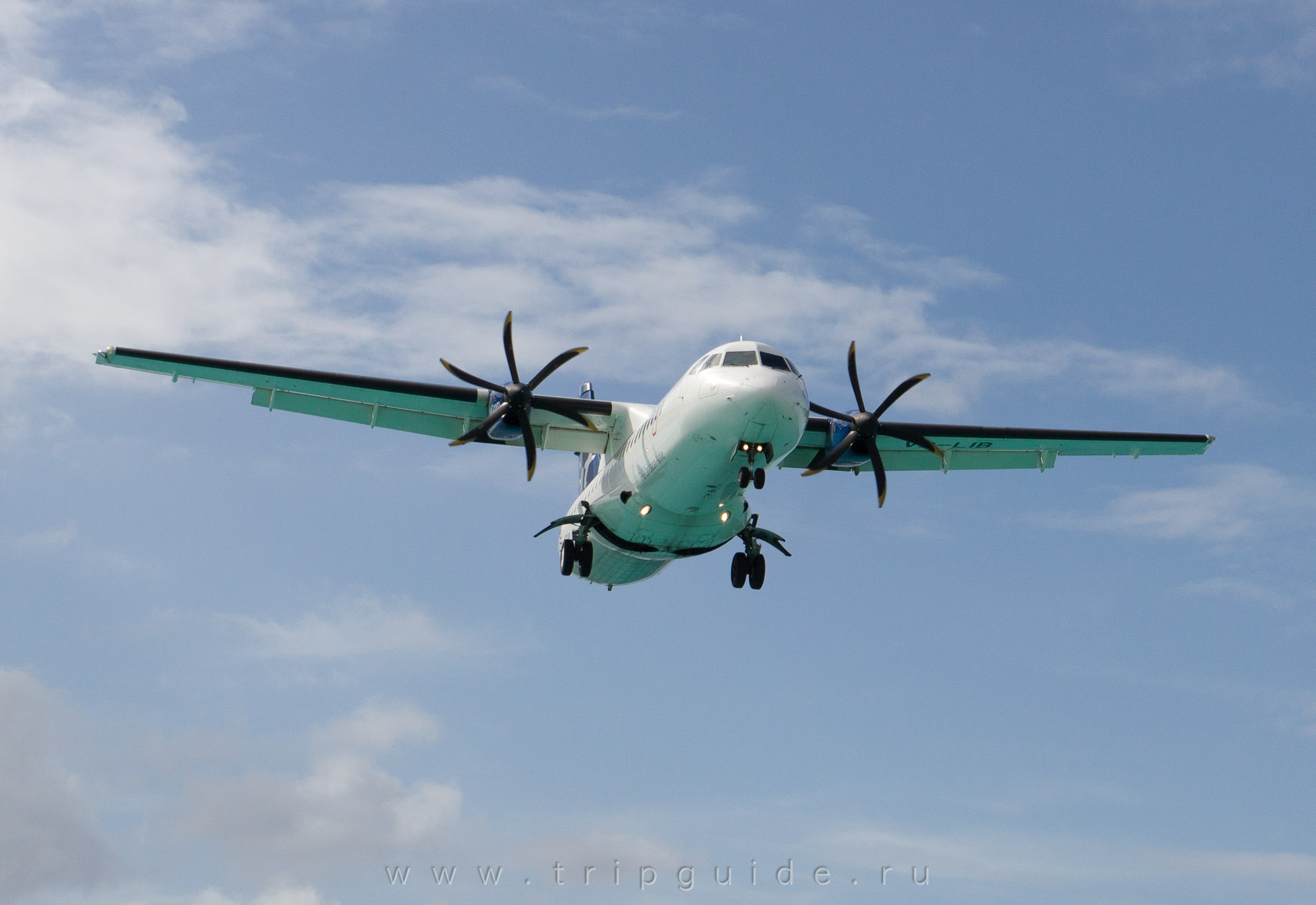 Самолет ATR 72-600 авиакомпании LIAT, бортовой номер ATR 72-600