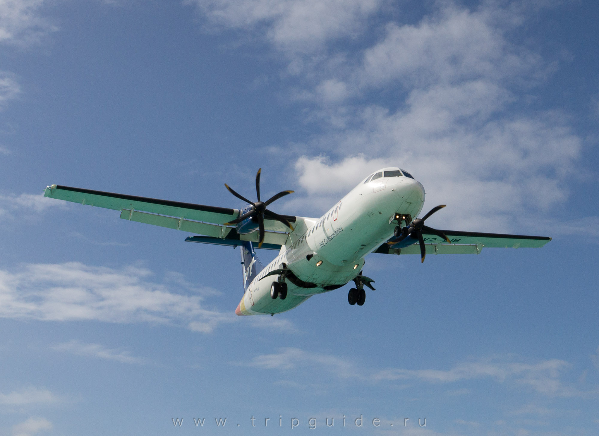 Самолет ATR 72-600 авиакомпании LIAT, бортовой номер ATR 72-600