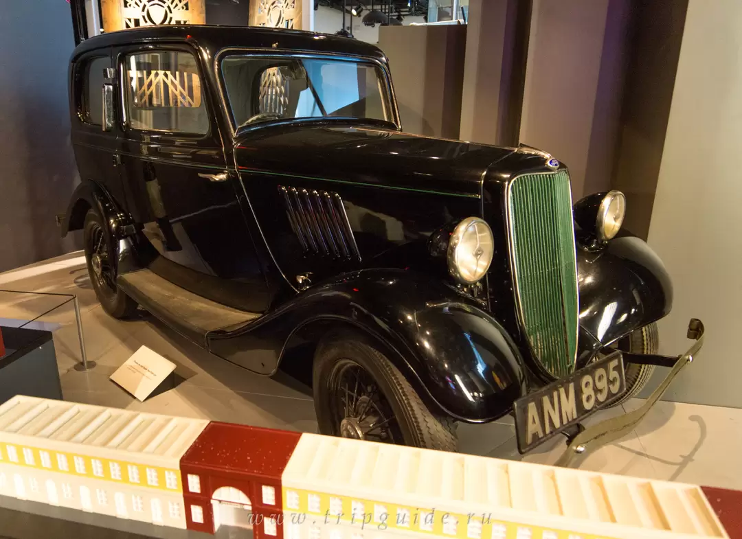 Автомобиль Ford 8 модель Y, 1936 г., производилась в Лондоне Автомобиль Ford 8 модель Y, 1936 г., производилась в Лондоне