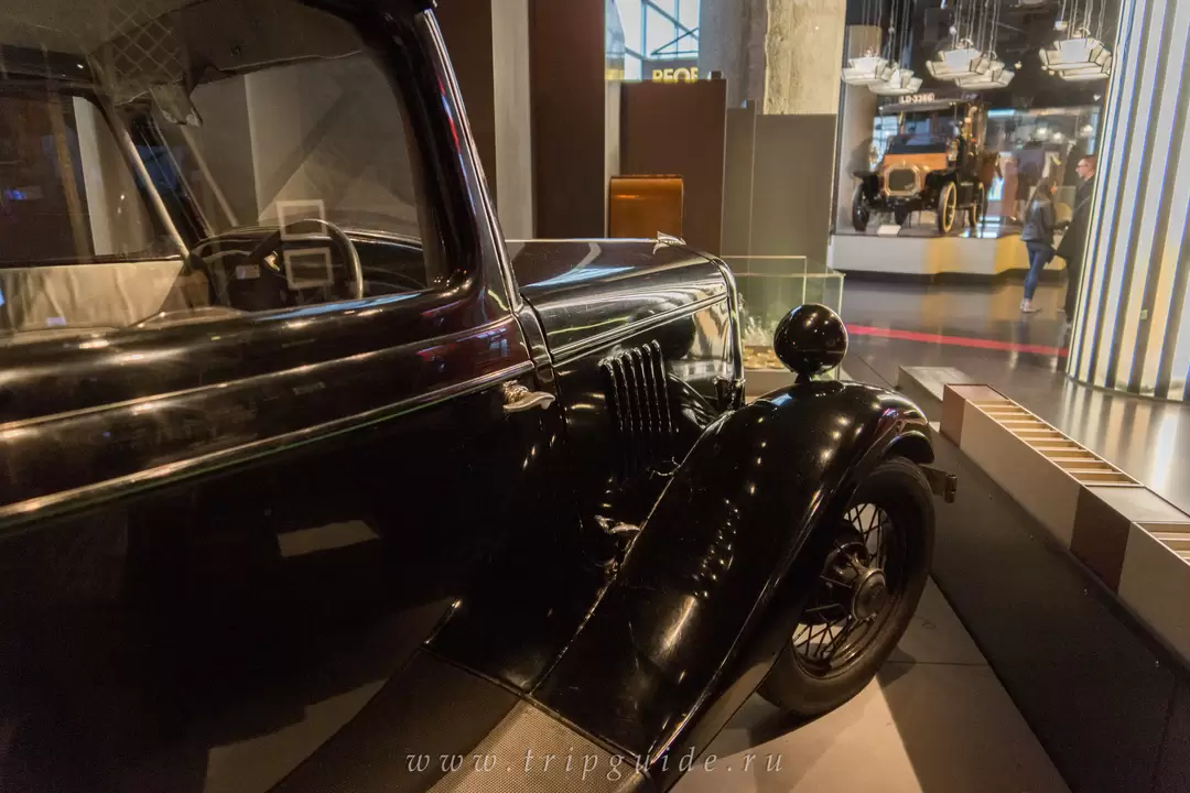 Автомобиль Ford 8 модель Y, 1936 г., производилась в Лондоне Автомобиль Ford 8 модель Y, 1936 г., производилась в Лондоне