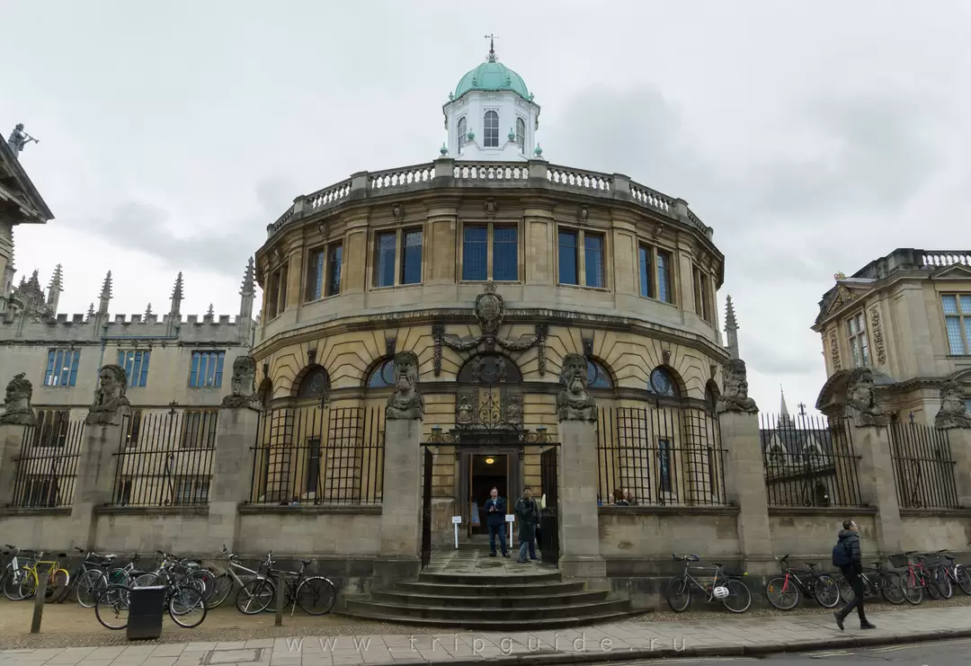 Шелдонский театр в Оксфорде / Sheldonian Theatre