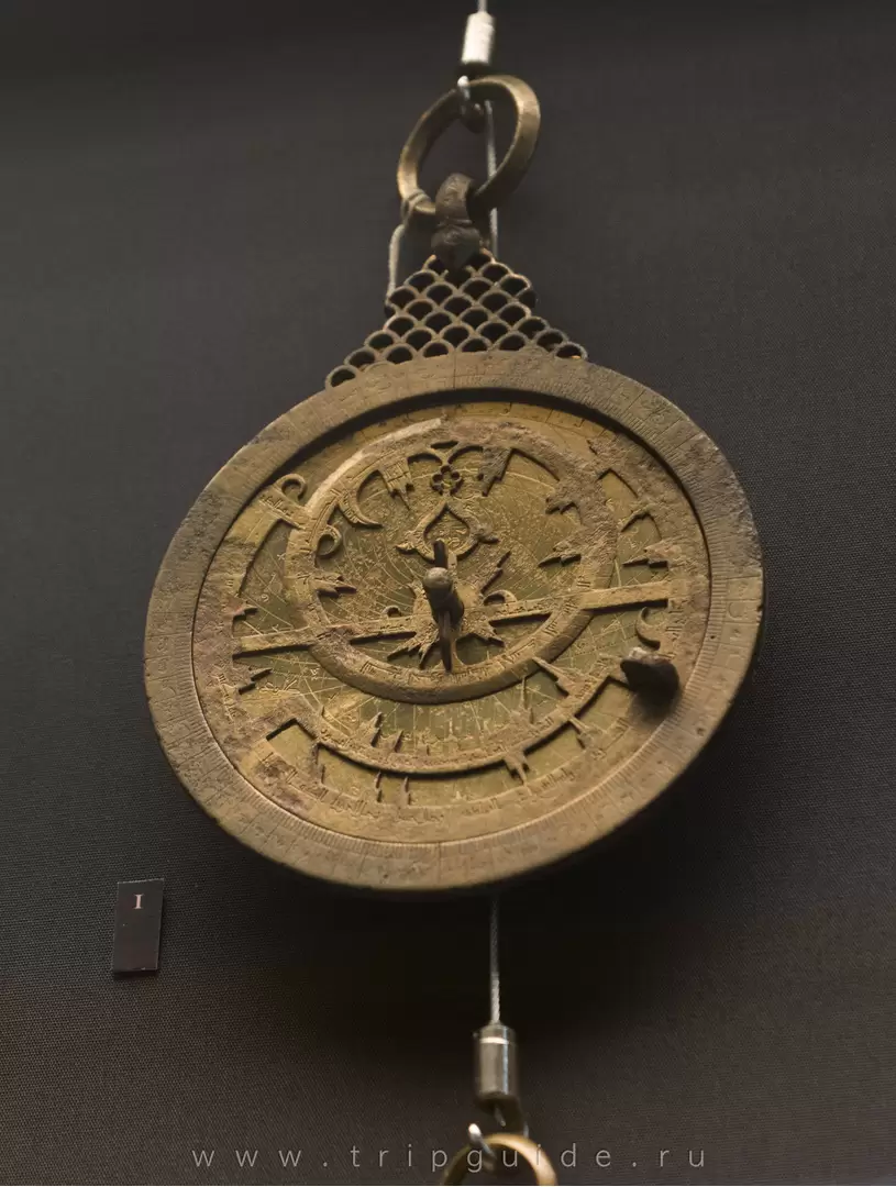 Астролябия, Исфахан (Персия), 984/5 или 1003/4 годы / Музей истории и науки в Оксфорде