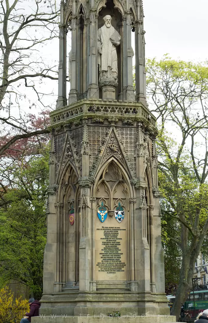 Памятник Святым мученикам в Оксфорде / Martyrs’ Memorial in Oxford Памятник Святым мученикам в Оксфорде / Martyrs’ Memorial in Oxford