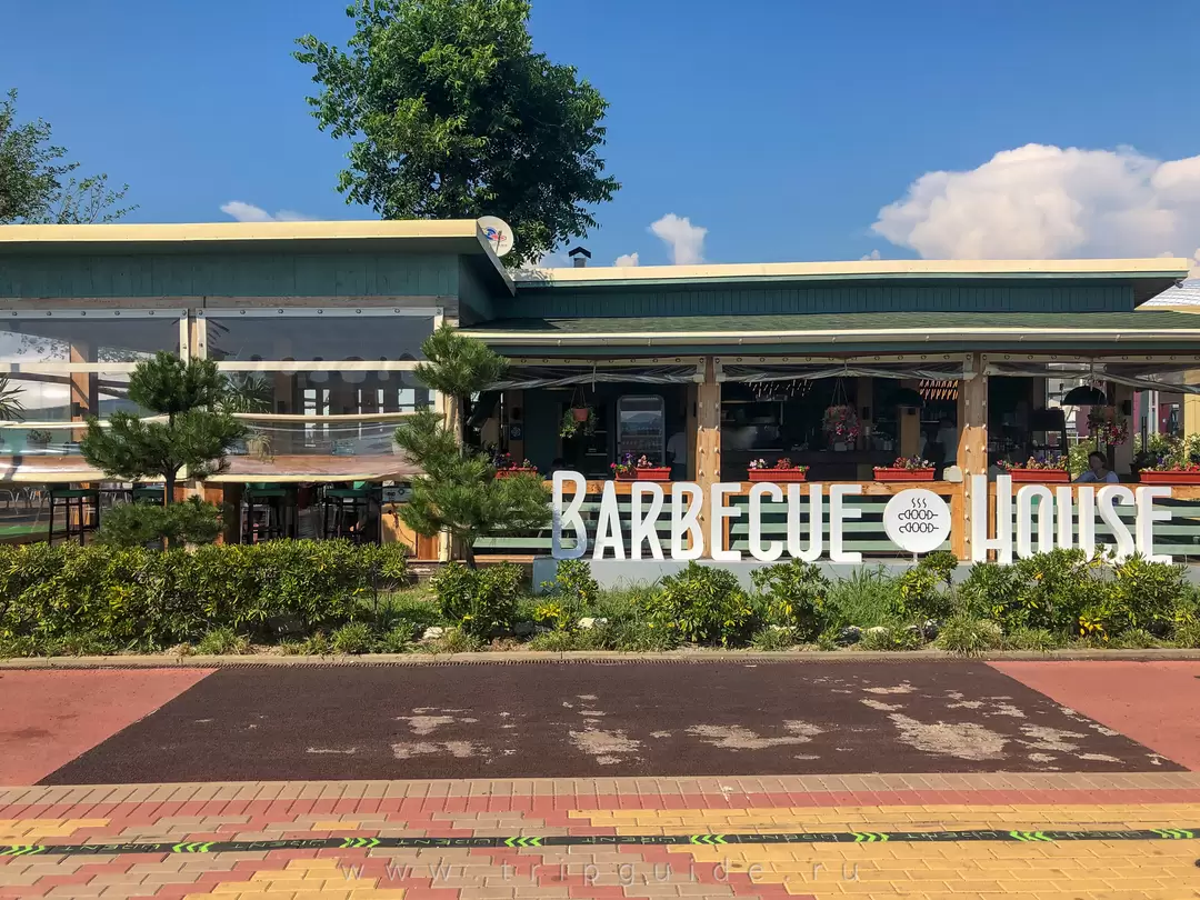 Кафе «Barbecue House» в Адлере Кафе «Barbecue House» в Адлере