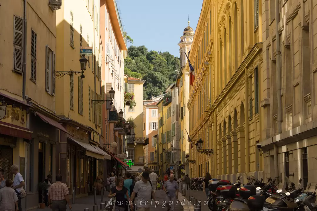 Улица Администрации в Ницце (<span lang=fr>Rue de la Préfecture</span>)