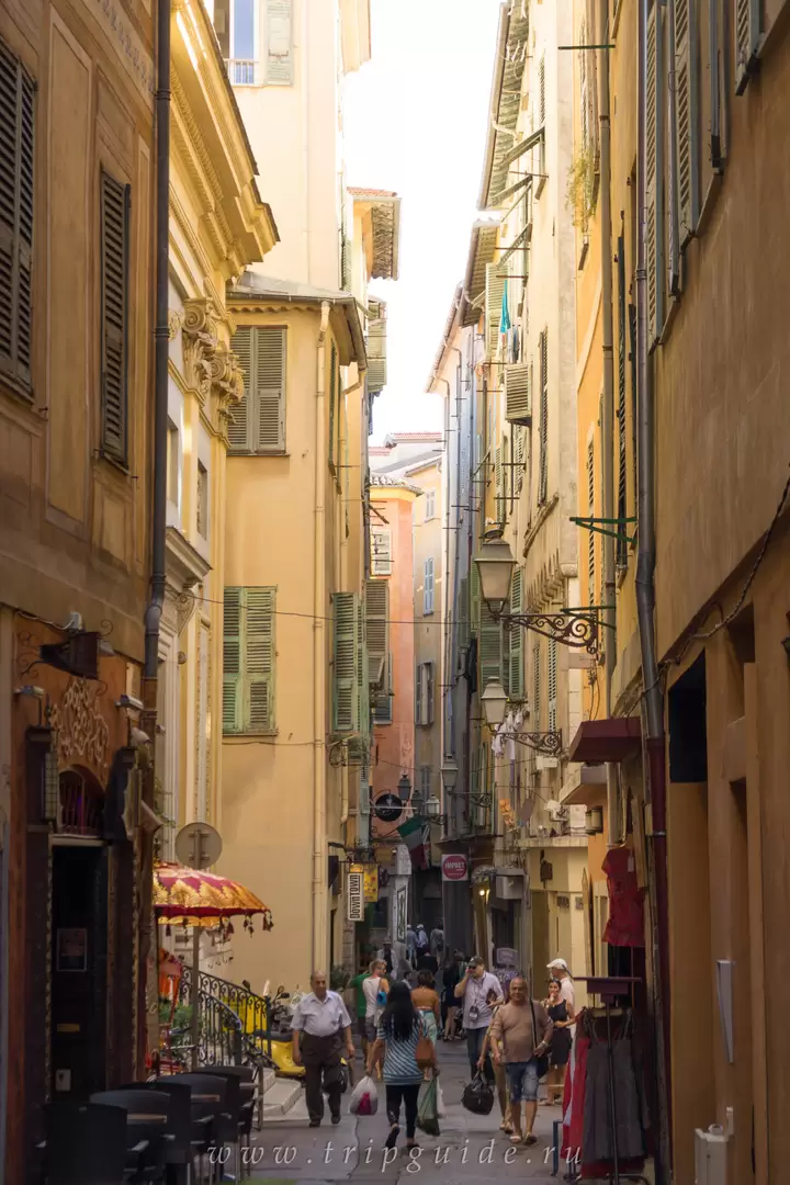 Улица Друат (Прямая, <span lang=fr>Rue Droite</span>) в Ницце