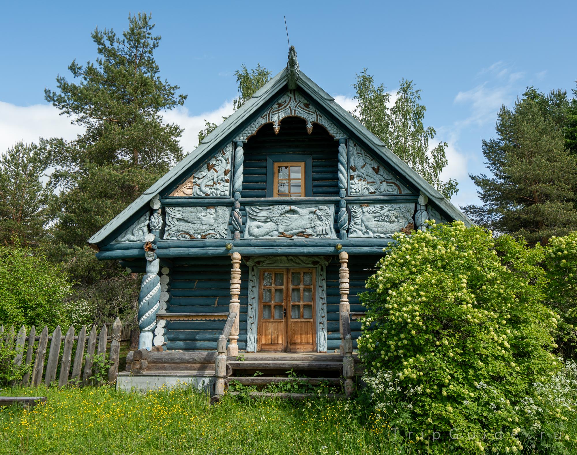 Дом резчика (сдается в аренду) в деревне Мандроги Дом резчика (сдается в аренду) в деревне Мандроги