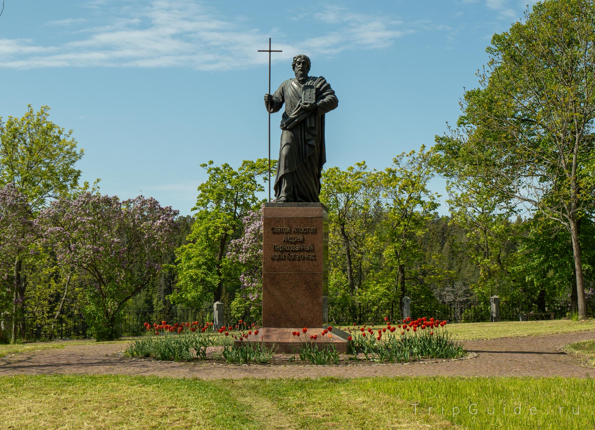 Памятник Андрею Первозванному на Валааме Памятник Андрею Первозванному на Валааме