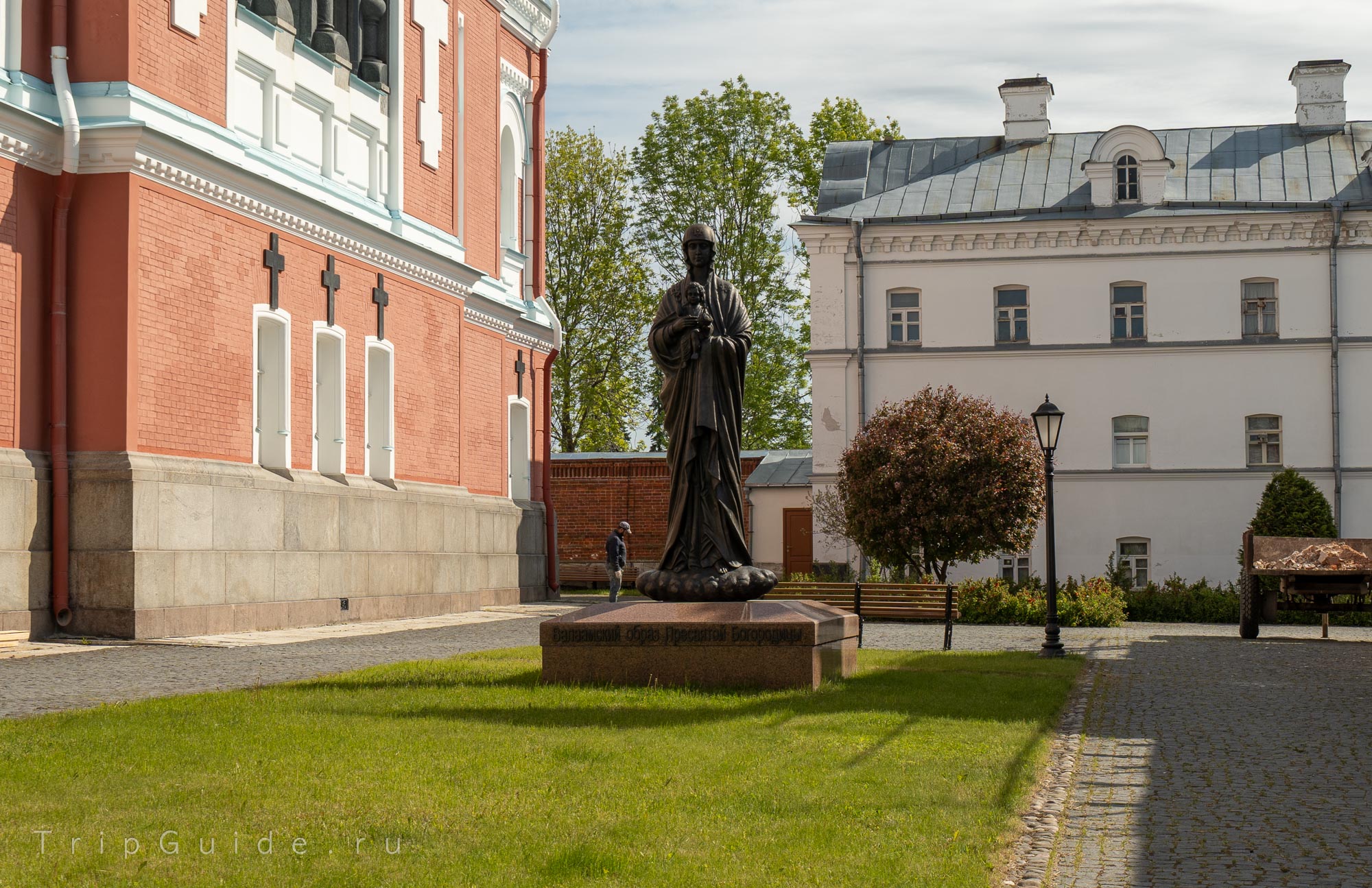 Валаамский образ Пресвятой Богородицы (скульптура) Валаамский образ Пресвятой Богородицы (скульптура)