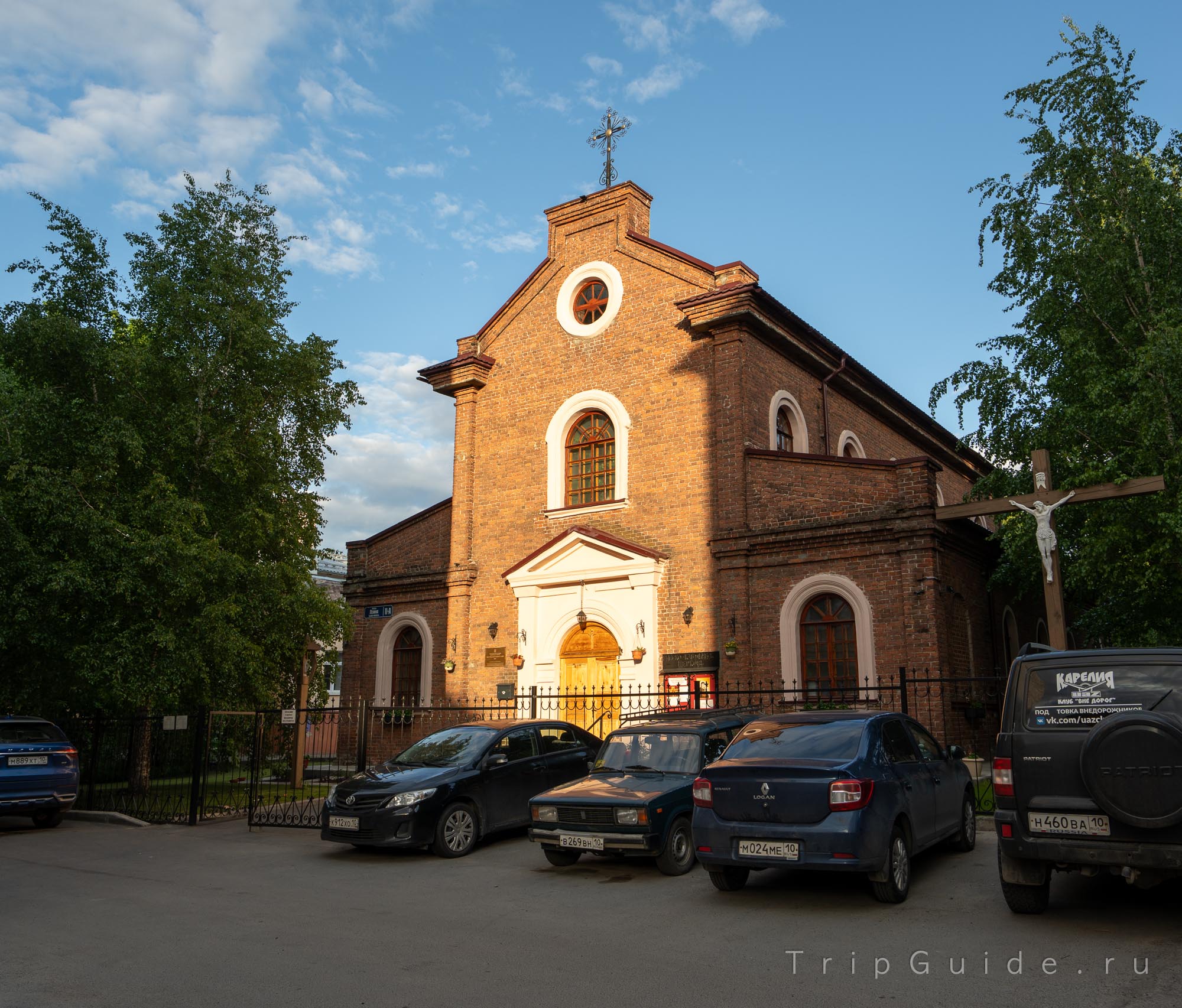 Римско-католическая церковь иконы Божией Матери Неустанная Помощь в Петрозаводске Римско-католическая церковь иконы Божией Матери Неустанная Помощь в Петрозаводске