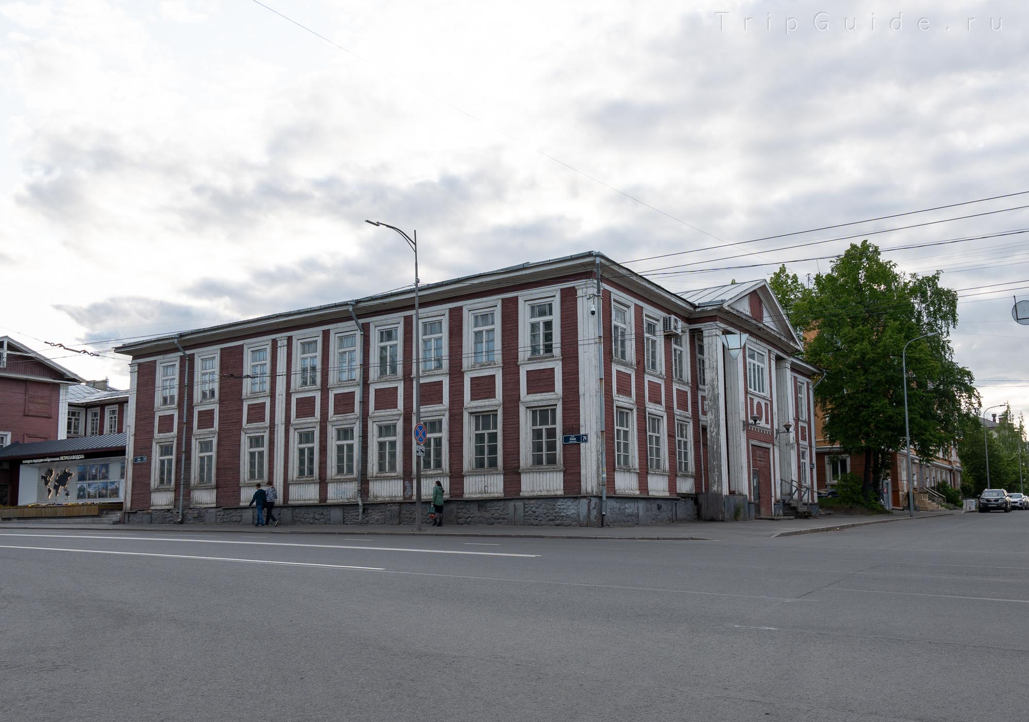 Здание управления Мурманской железной дороги (1917–1918 годы) в Петрозаводске Здание управления Мурманской железной дороги (1917–1918 годы) в Петрозаводске