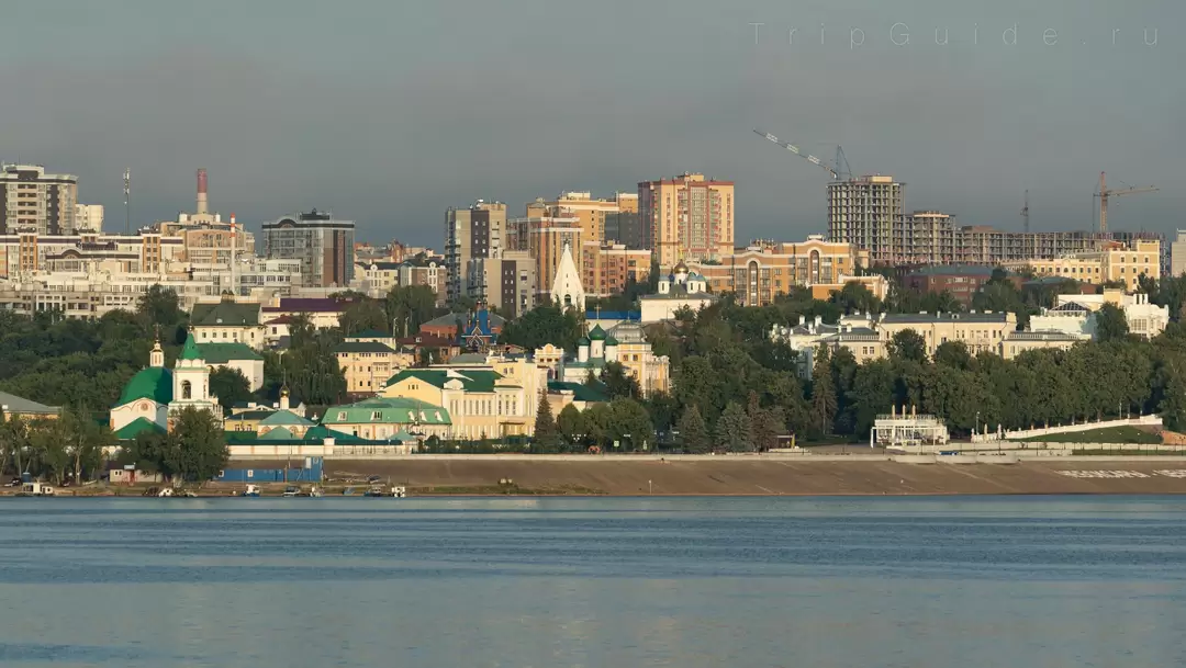 Панорама города Чебоксары с борта теплохода