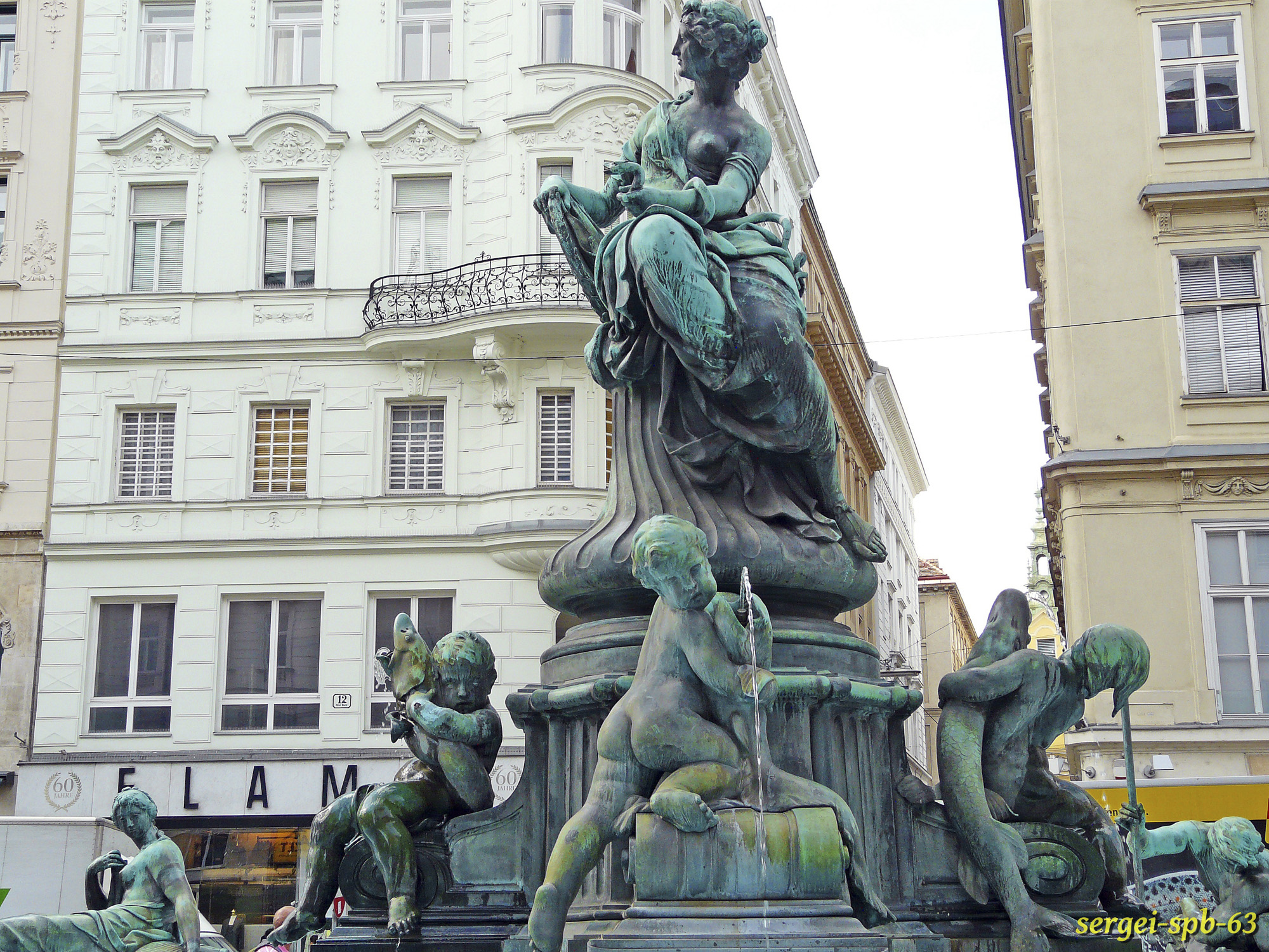 Вена статуи