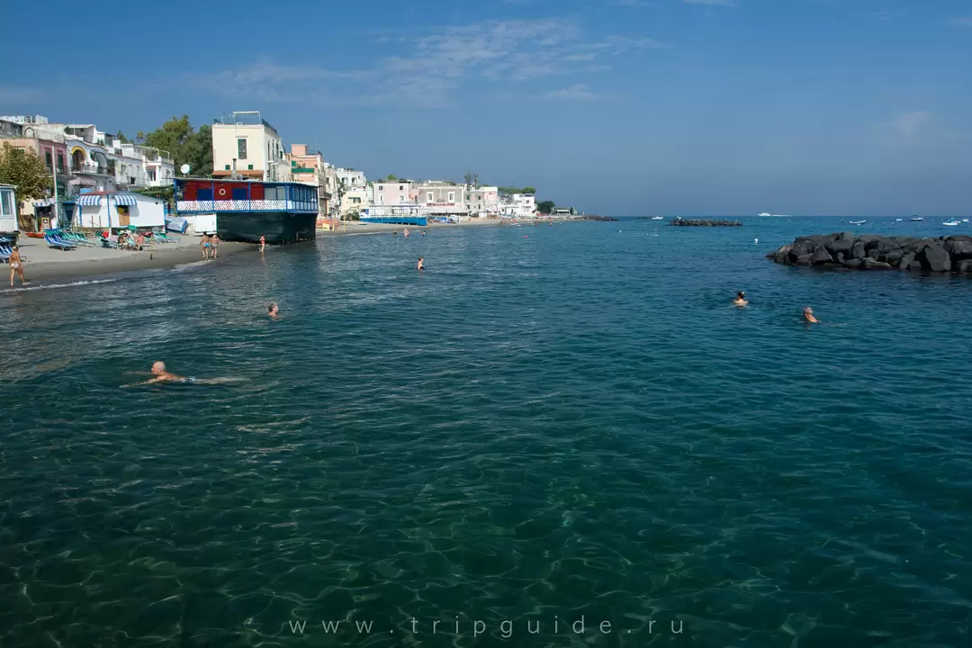 Море у отеля Miramare e Castello Море у отеля Miramare e Castello