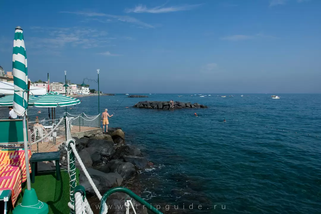 Вид на море у отеля Miramare E Castello Вид на море у отеля Miramare E Castello