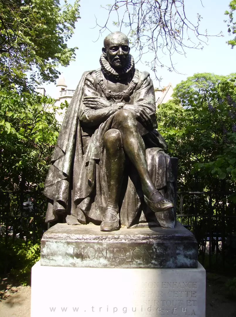 Памятник Мишелю Монтеню в Париже (Statue de Michel de Montaigne) Памятник Мишелю Монтеню в Париже (Statue de Michel de Montaigne)