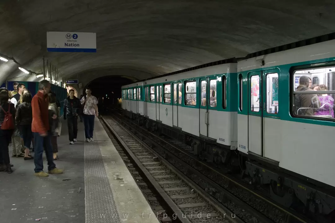 Вагоны метро в Париже Вагоны метро в Париже